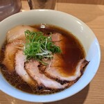 中村麺三郎商店 - 炭火焼豚しょうゆラーメン