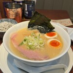 酒肴場 屯 - 【限定】味噌らぁ麺〜豊盃酒粕仕立て〜¥1250、海鮮丼¥500