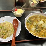 彩華ラーメン - レディースセット。