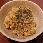 日本酒ワイン食堂　雫 - 燻製ポテサラ
