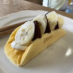 カフェ ニマグ - オムレットチョコバナナ¥482 小さい&味ふつう