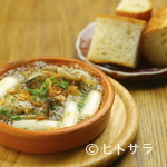 Taishuu Namiki Sakaba Mitsubachi - オイルで煮込み、風味引き立つ『牡蠣と白ネギ』