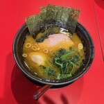 Iekei Ramen Inabaya - ラーメン麺半玉に味玉付き