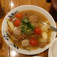 個室中華 頤和園 溜池山王店 - 