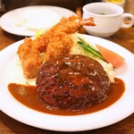 ぶどう亭 - ○カキミックスセット(1,400円)
エビフライ･カキフライ･ハンバーグ･スープ･ライス
(ライス･スープお代わり自由)
○ハンバーグ増量(100g +270円)