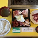 肉のサトウ商店 - 焼肉定食B¥1400
