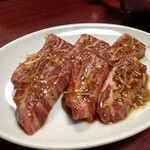 焼肉幸泉 - 上カルビ