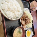 Aoki Shokudou - ご飯、味噌汁、たくあんまで美味しい！マヨネーズは冷蔵ショーケースに！探してみよう。