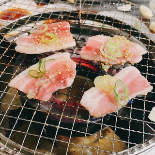 Yakiniku Kankokuryouri Midouen - 