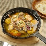 Seafood Ajillo