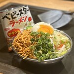 Monjya Dashi Ya - ネギたっぷり温玉ベビースター