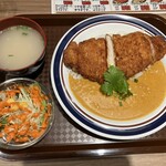 Ajian Kicchin - カツカレー定食@950円