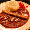 クレイジースパイス - トマトのキーマカレー920円+ロングシャウエッセン250円