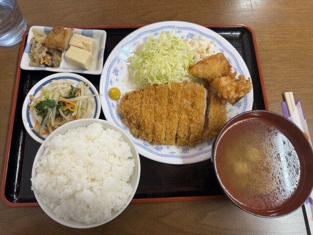 定食 おながま - 高瀬（食堂）の写真
