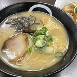 とんこつラーメン まる一 - 