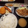 Rakuda Shokudou - 日替わりA定食(870円)豚生姜焼きと白身魚フライ＆コロッケ