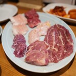 炭火焼肉ホルモンさわいし - 