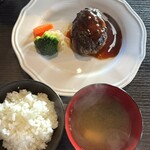 ステーキ&ハンバーグ アライブ - セットのご飯もお味噌汁も美味しい❣️