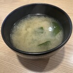 魚屋路 - 平日無料の味噌汁