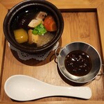 中国料理 礼華 四君子草 - 黒豚スペアリブと根菜の蒸しスープ