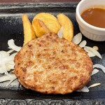 ステーキガスト - 「ワンコインハンバーグ」500円＋「サラダバー（フル）」500円