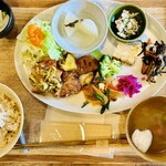 カフェ ヒヨリ - 