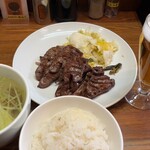 Sugisaku - 牛タン定食、ビール付きで。