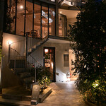 スカラ - 外観（夜）