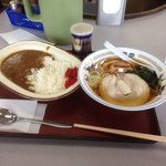 山田うどん食堂 - ラーメン＆カレーセット