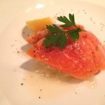 ビストロ フクモト - 2013/12/21　３回目　サーモン＆オニオンのマリネ。。。￥６８０