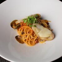 フレッシュトマトと魚介のパスタ