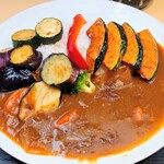 天成 - 野菜カレー (見た目は悪くないけれど、鶏天に合う味ではない)