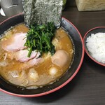横濱家系ラーメン 勝鬨家 - 