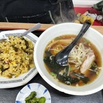 博多金龍 - 醤油ラーメンと高菜チャーハン