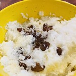 こひる庵 - レーズンはふっくらやわらか