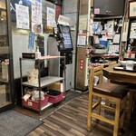 市々ラーメン 柏駅西口店 - 店内