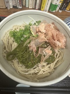 京味菜 わたつね - めかぶ蕎麦(大盛)