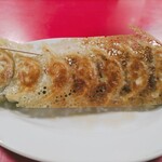 中国家庭料理大連 - ★★★★焼餃子 550円 パリパリの羽根つき餃子で具も多く大きく かなり食べ応えがあり CP も満足度も高い。