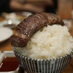 炭火焼肉ホルモンさわいし - 