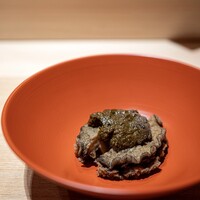 鮨 すがひさ - 煮鮑（レッドカレー）