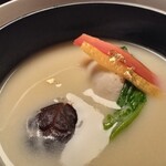 懐食みちば - ろくさん風　白味噌雑煮椀　海老芋　どんこ椎茸