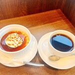 ポティエコーヒー - デザートセットの自家製プリンとコーヒー