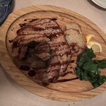 トラットリア ノラ･クチーナ - 豚のポルケッタ