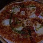 Kitchen cotatsu - トマトとモッツァレラチーズのピッツァ