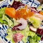 浜焼き海鮮居酒屋 大庄水産 - 海鮮サラダ950