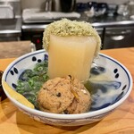 酒場 にのせん - おでん（大根・自家製がんも）