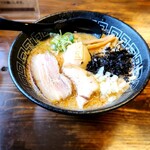 ラーメン吟玉 - 料理写真: