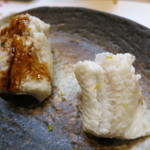 すし 浅尾 - 25年12月　穴子　握り（あちき）　塩＆煮詰め