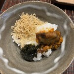 おが和 - ちりめんと海苔の佃煮と牛蒡の金山寺味噌炒めの3種盛り