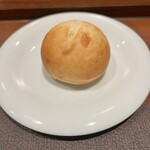 Kumazawa - 昼のコースにも出るパン